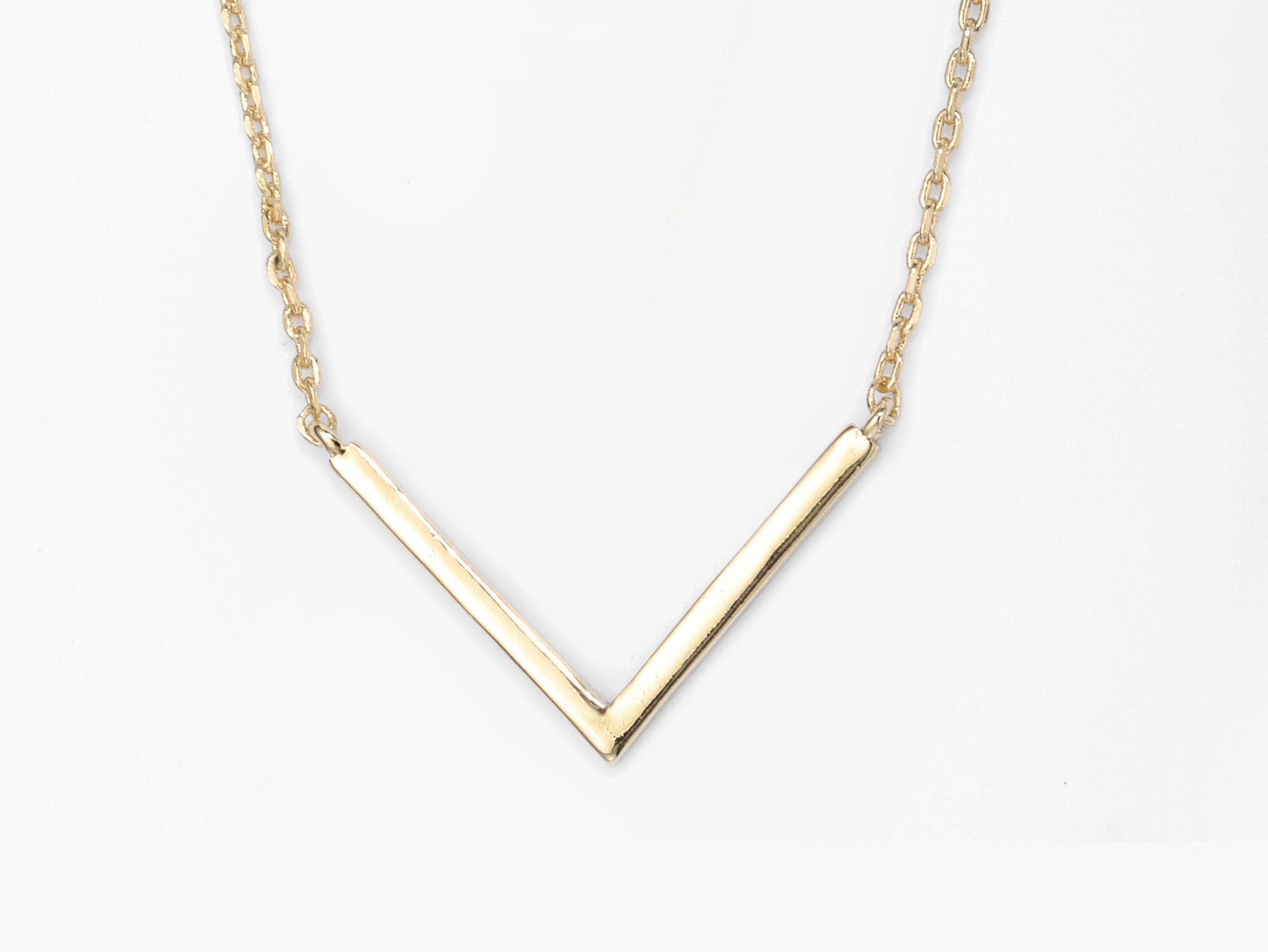 Dainty V necklaceMinimalist Necklace 16 in Chevron Etsy