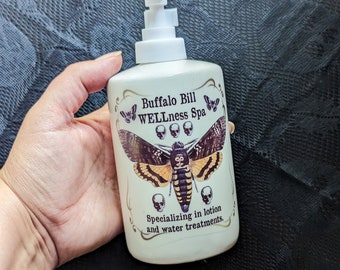 Buffalo Bill Soap/Lotion Dispenser Ceramic Gothic Bathroom Halloween Decor