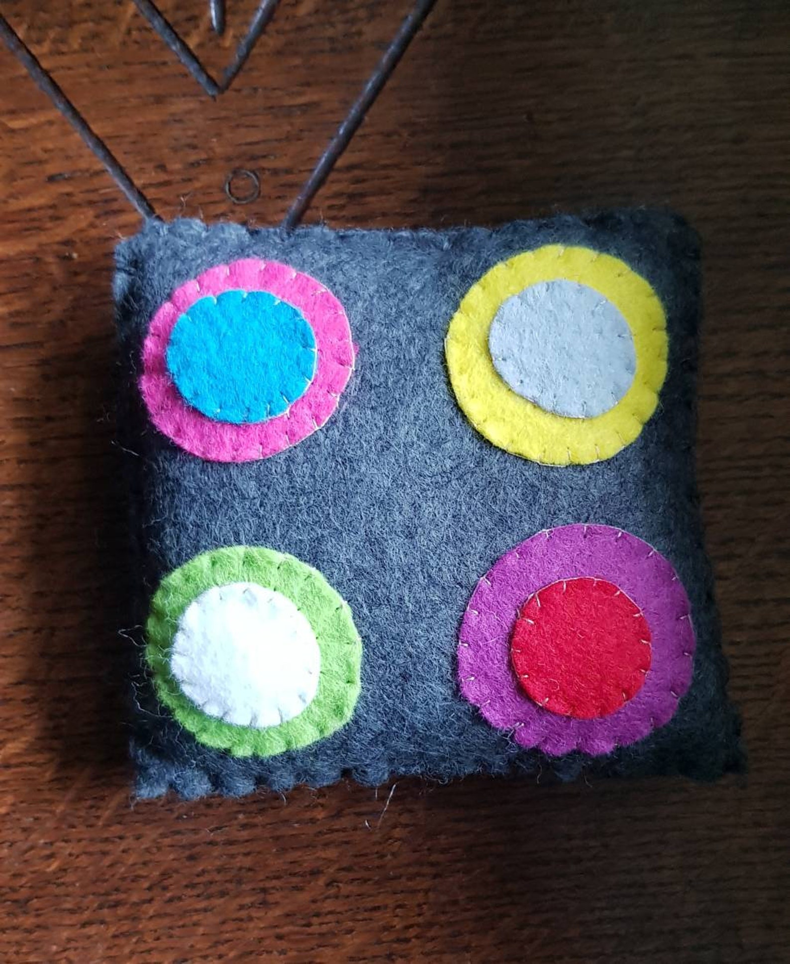 Wool felt bowl fillers. Farmhouse country decor. Homespun Etsy