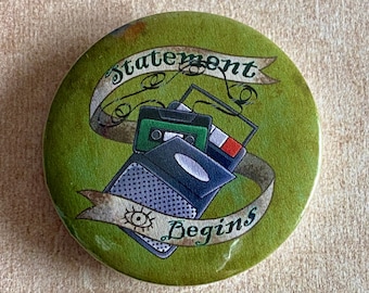 Inizia la dichiarazione - Magnus Archives ha ispirato il pulsante Pinback