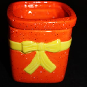 African Violet Pot- Self Watering Flower Pot - Small Square with Ribbon and Bow