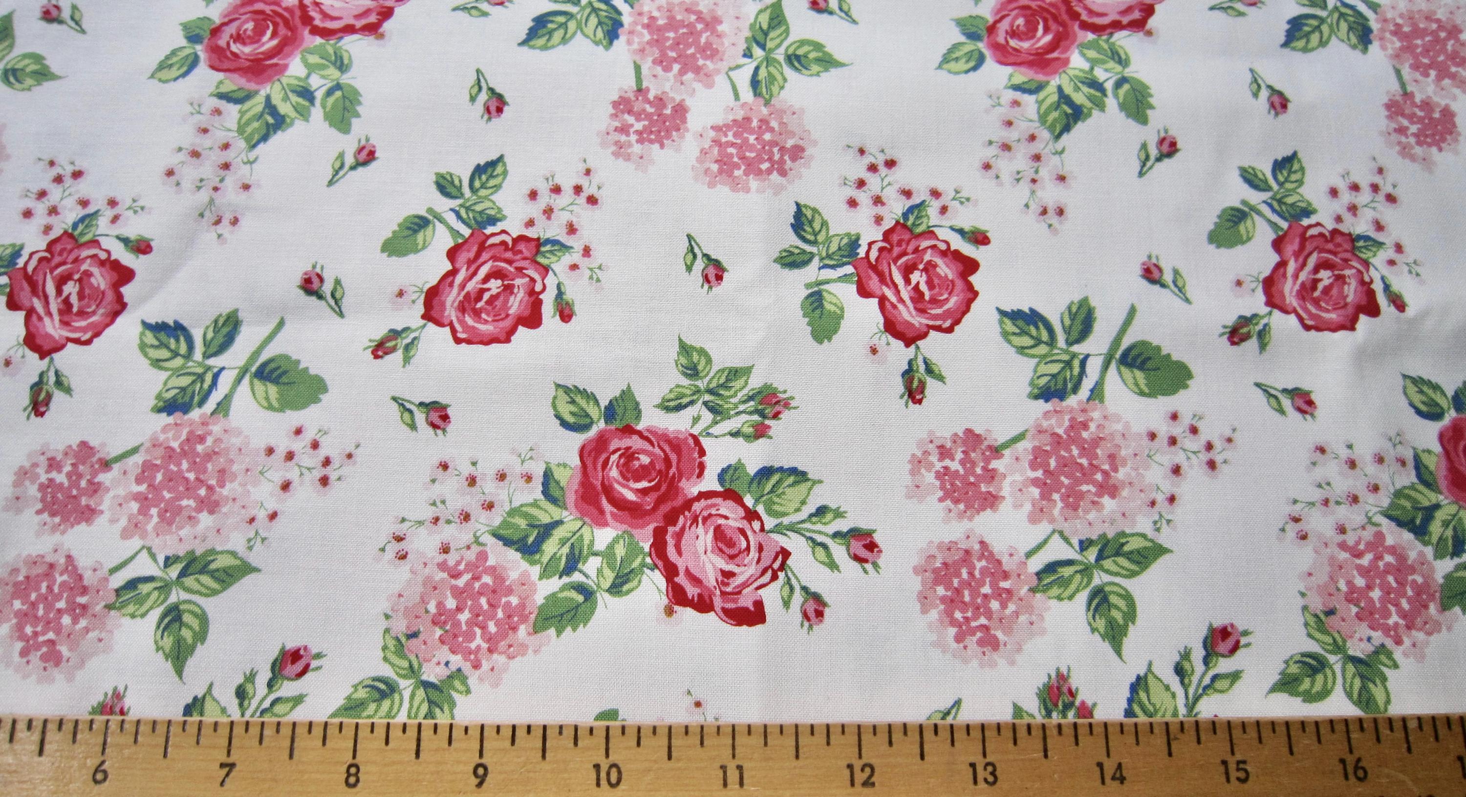 Ryleigh Crop - Pink Floral main image 0
