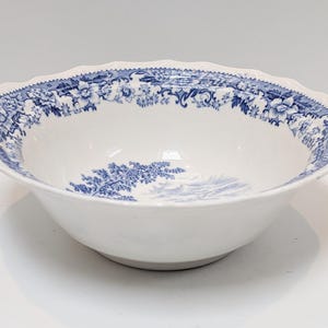 Swinnertons &#39;Silverdale&#39; vintage blue and white lugged deep bowl circa 1930/40s