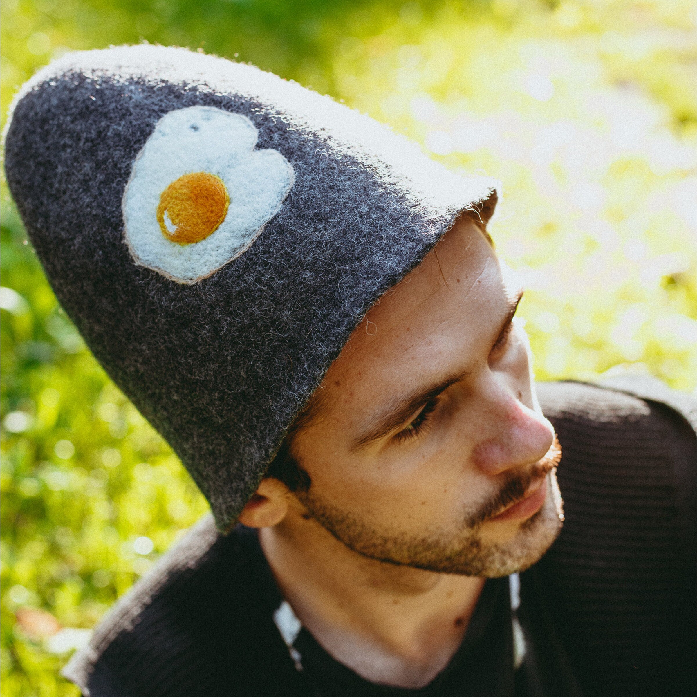 フェルトウールの手作り面白いサウナハット目玉焼き、目玉焼きの帽子