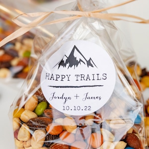 You HAVE To See This DIY Wedding Trail Mix Bar!