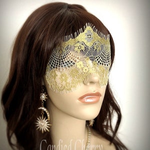 Gold & White Lace Mask Veil-Mysterious Masquerade Party Fetes Galantes Halloween Rococo Wedding Gold White Eyelash Lace Blindfold-"du BARRY"