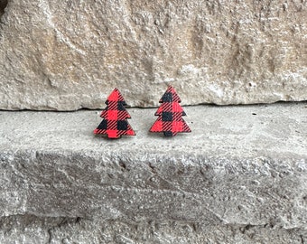 Red and Black Plaid Christmas Tree Wood Earrings | Christmas Earrings