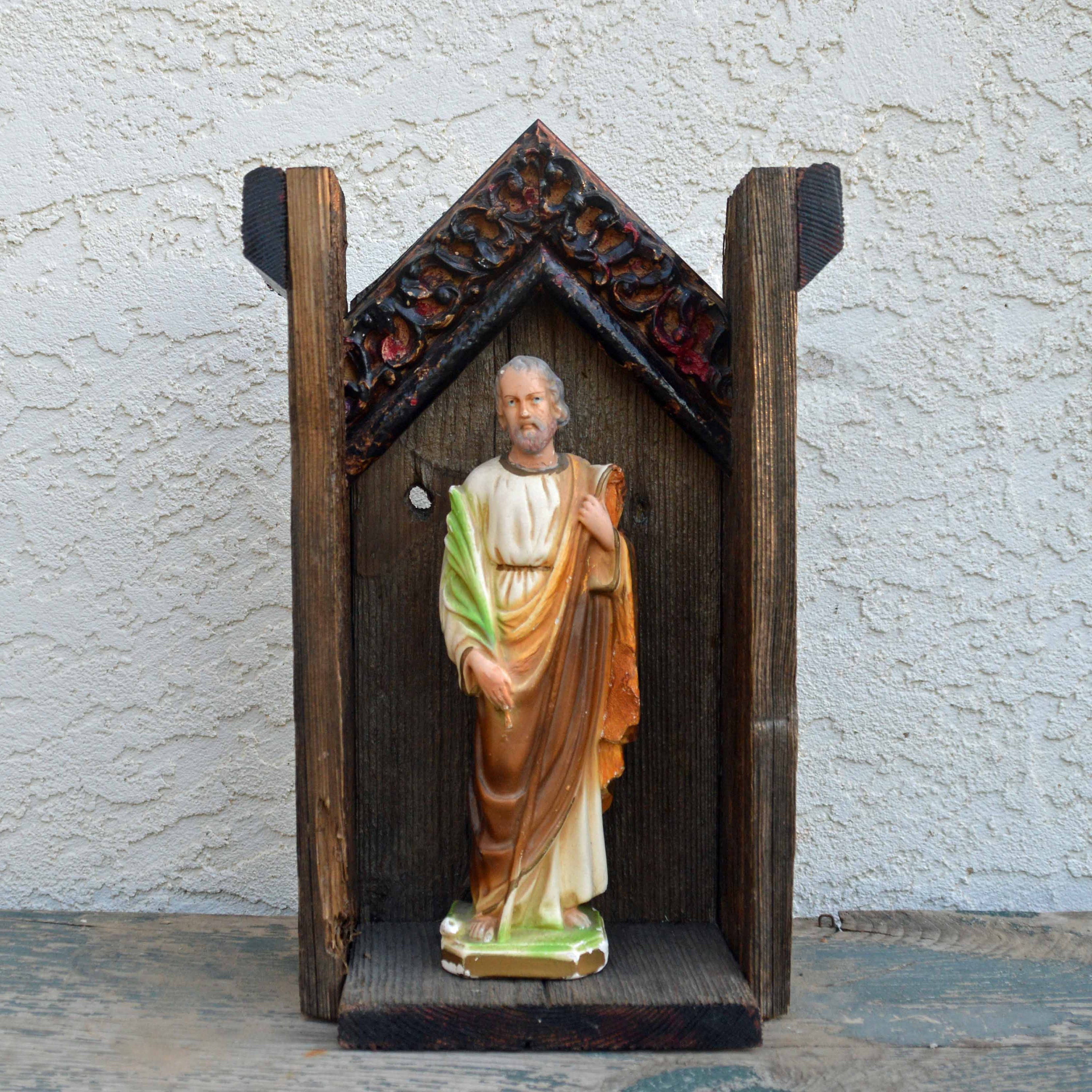 Large Gothic Style Shrine, Grotto, Plaster Saint Display Case - 1610