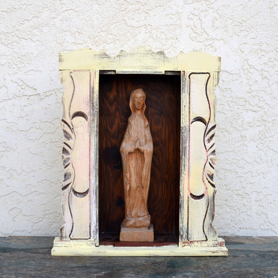 Shrine/nicho/altar/vintage Wood/home Decor/religious Home Decor/madonna/folk Art Shrine