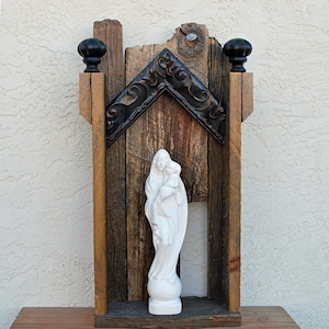 Schrein Altar Nicho Madonna mit Kind Rustikale Religiöse Wohnkultur DianaLaMorrisArt