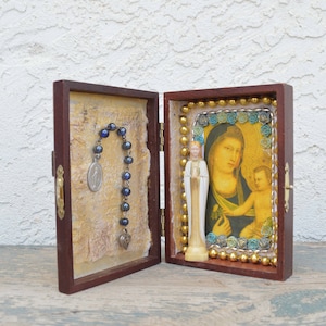 Schrein Nicho Altar Vintage Holzkiste Madonna Diana LaMorris
