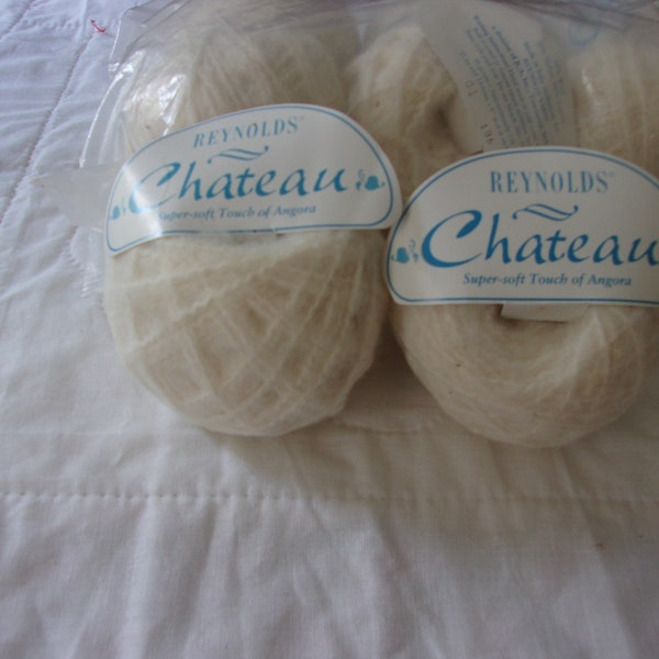 Reynolds Chateau Yarn Touch of Angora Made in Italy 136 Yards Per Skein White Super-Soft More Off-White Than White
