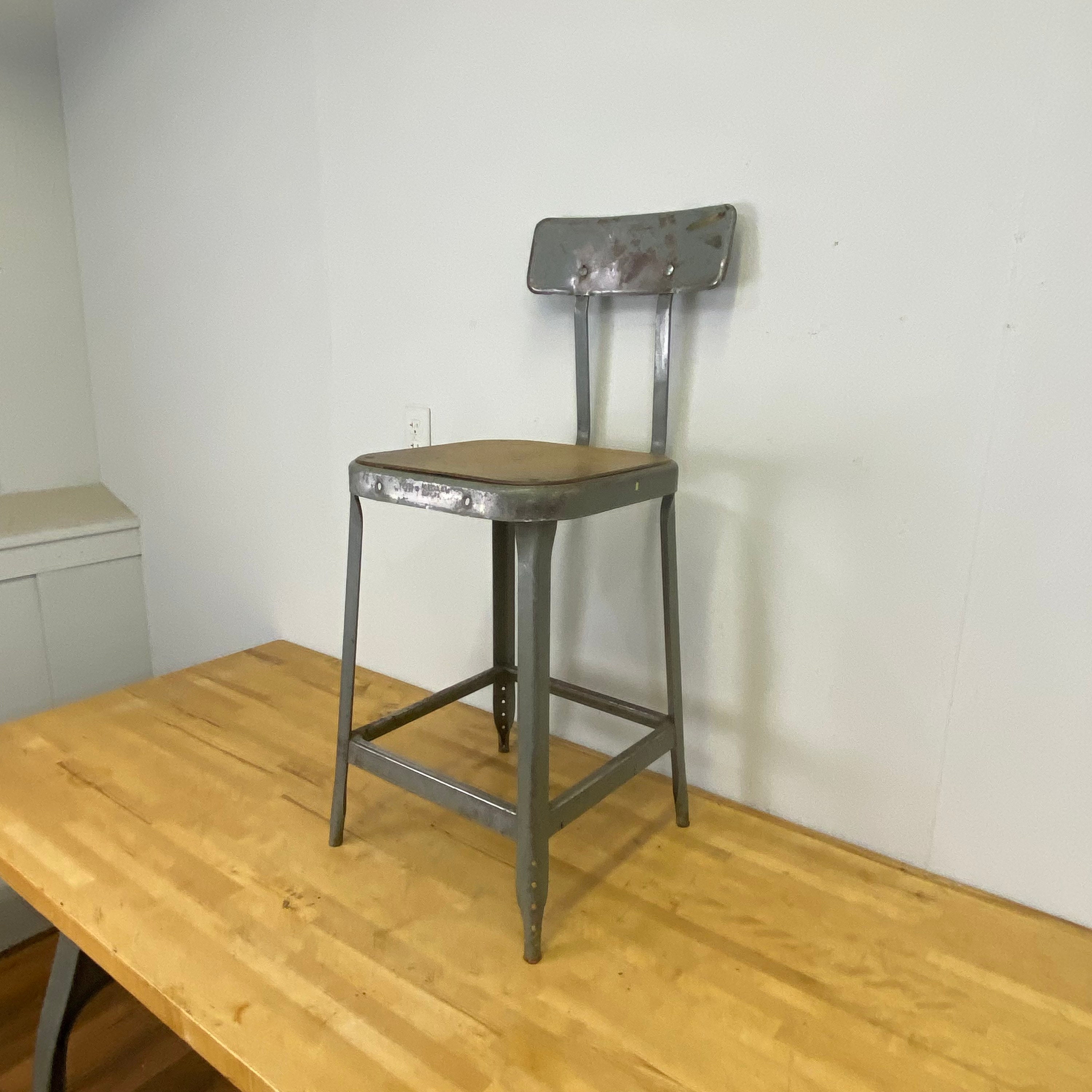 LYON FACTORY STOOL 廃盤品 LYON FACTORY STOOL 廃盤品