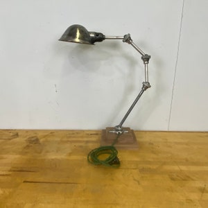 Unusual Vintage industrial machinist lamp light - great for office or desk lamp - 3 joints