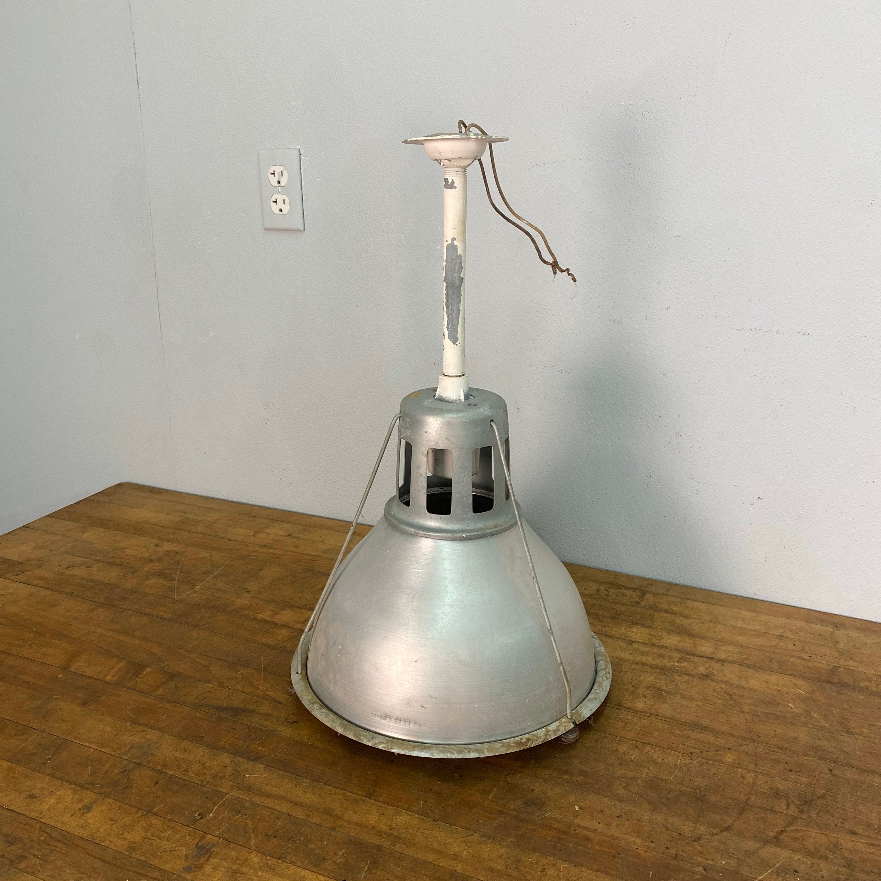 Holophane LOBAY 682 ホロフェーン 56f6be0dc1a1a_377634b.jpg