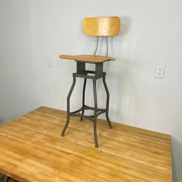 Vintage UHL toledo furniture adjustable height stool great patina 24-28” high