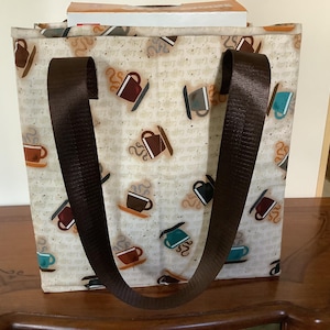 Reusable grocery bag, reusable market bag, reusable shopping bag, stand up shopping bag, stand up market bag, folding shopping bag,