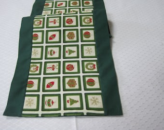 Table runner, Tablerunner, Christmas table, Christmas table runner, Festive tablerunner, Christmas linens, Christmas decorations,