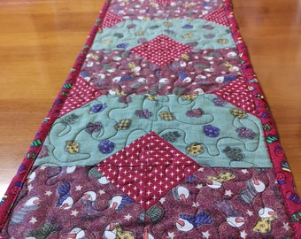 Quilted table runner, Winter table runner, snowmen table runner, mitten table runner, cotton table runner, padded table runner, Christmas