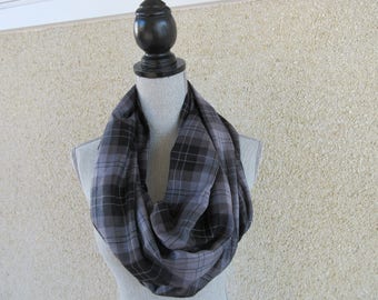 Plaid infinity scarf, grey plaid infinity scarf, Grey circle scarf, scarf for men or women, Plaid scarf, classic plaid scarf, scarf for men