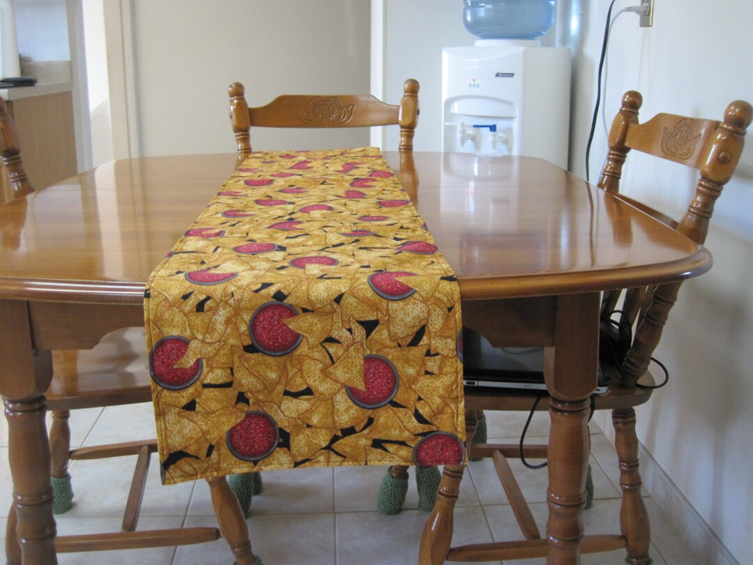 Chemin De Table Réversible Domain, Microfibre Douce, Noir Soyeux (neuf Avec étiquettes)