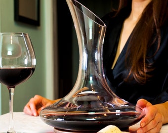 750mL Hand Blown Wine Decanter w/Pull Cork and Wood Stand.