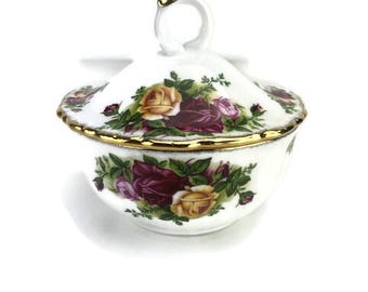 Cukierniczka Royal Albert Old Country Roses z pokrywką, porcelana, Anglia, VTG 1962
