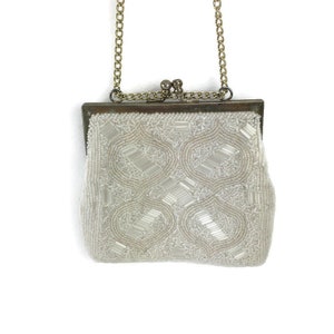 Walborg White Beaded Evening Purse Handbag Bag Clutch Vintage Gold Chain & Kiss Lock Hand Made in Hong Kong
