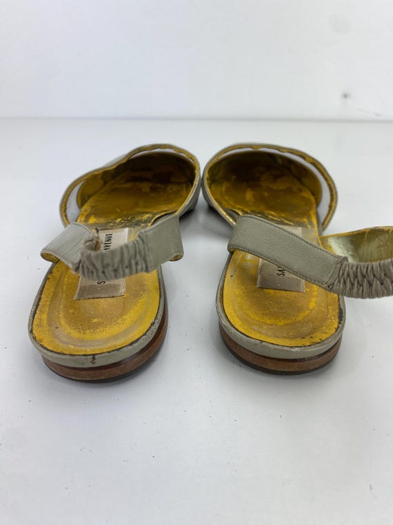Saks Fifth Avenue Gold Leather Slingback Mules Slides Champagne Beige Flat Heels Almond Toe Women's Size 8 M VTG 80's Italy View 6