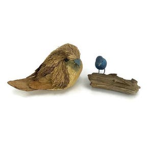 Sisal Bird & Bluebird on Tree Stump Figurines Small Woodland Cabin Boho Primitive Country Farmhouse Cottage Naturalist Home Decor VTG