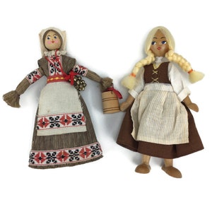 Dutch German Milk Maid Swiss Alps Corn Husk Straw Dolls 7.5&quot; Christmas Ornaments Lot of 2 Vintage Holiday Home Decor