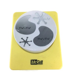 Perforadora McGill Retro Bling Pop de 3" con forma de jacks pequeños y grandes y burbujas de palabras, papel artesanal ATASCADO