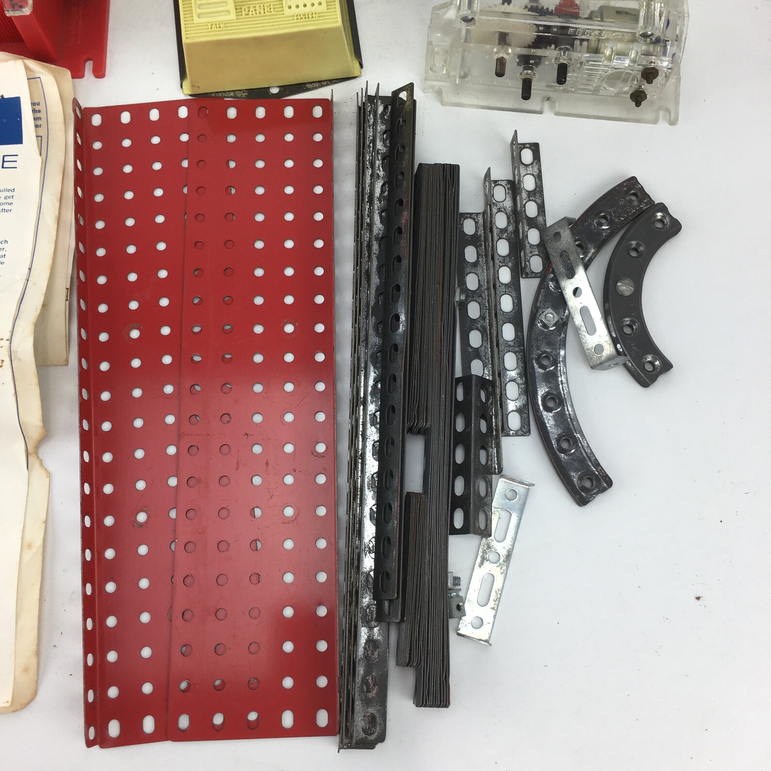 Gabriel Erector Set in Red Plastic Tool Box Carry Case W/ Instruction ...