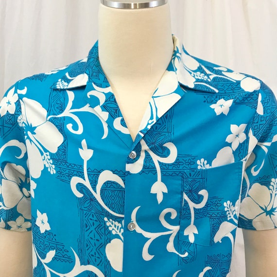 Vintage 70s Hawaiian Shirt Pomare Floral Cotton P… - image 2