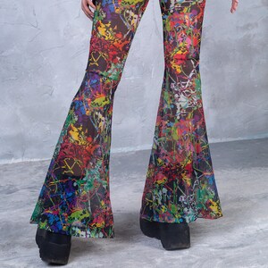 Meshbroek, transparante ravebroek, psychedelische outfit, festivalset, ravekleding, crop top mesh, festivaloutfit, psychedelische broek