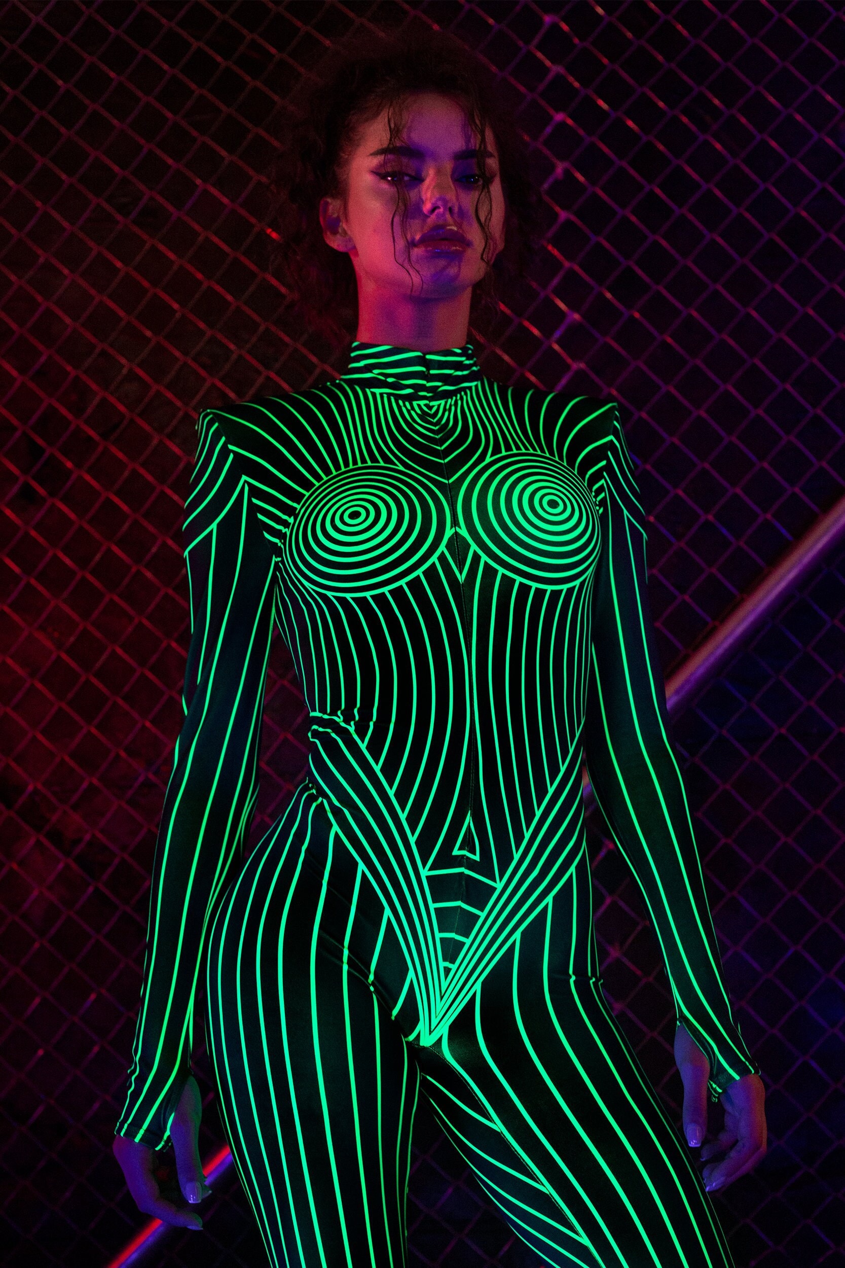 Pin by Elleee on DIY  Body painting, Blacklight party, Glow in