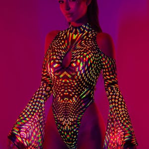 UV Glow Bodysuit, Rave Outfit Damen, Cutout Bodysuit Frauen, Disco Neon Bodysuit, UV-Licht-reaktiver Bodysuit, Festival-Bodysuit für Frauen