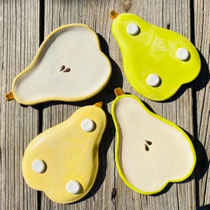 Spoon Rest Ceramic Pear Small Plate Trinket Dish Cottagecore Decor Fruit Handmade Unique Gift for Mom Housewarming Gift Green Kitchen