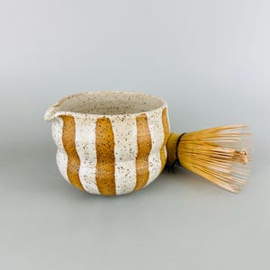 Handmade striped Matcha bowl bubble white brown Chawan Pour Spout Ceramic Tea Whisking Bowl Pottery gift