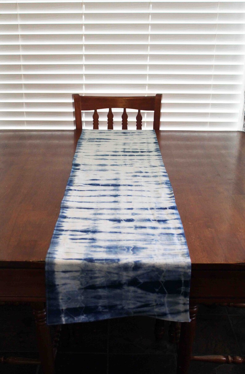 Hand Dyed, Linen Table Runner, Shibori, Indigo, Boho, Tie Dye, Rustic, Farmhouse, Table Linens, Housewarming, Boho Table, Dining, Runner zdjęcie 3