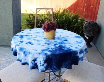 Shibori, indigo, petite nappe ronde, teinte à la main, tie-dye, bleu, napperon, rond, rayonne, bohème, tapisserie,