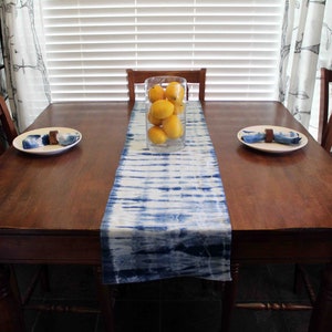 Hand Dyed, Linen Table Runner, Shibori, Indigo, Boho, Tie Dye, Rustic, Farmhouse, Table Linens, Housewarming, Boho Table, Dining, Runner zdjęcie 1