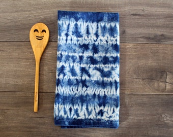 Shibori, Flour Sack Towel, Hand dyed, Indigo Blue, Rustic decor, Kitchen gift, Hand towel, tea towel, Boho decor, Kitchen towel, Absorbent