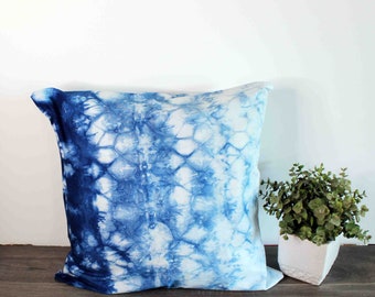 18" Shibori Pillow Case, Pillow Cover, Throw Pillow ,Hand dyed Pillow, Indigo Pillow, Blue Pillow, Housewarming Gift, Boho Decor, blue decor