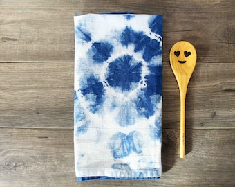 Kitchen Towel, Flour Sack Towel, Hand dyed Towel, Shibori Towel, Dish Drying Towel, Cotton Towel, Rustic Decor, Kitchen Gift, Tea Towel,