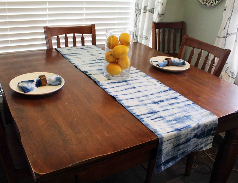 Hand Dyed, Linen Table Runner, Shibori, Indigo, Boho, Tie Dye, Rustic, Farmhouse, Table Linens, Housewarming, Boho Table, Dining, Runner zdjęcie 2