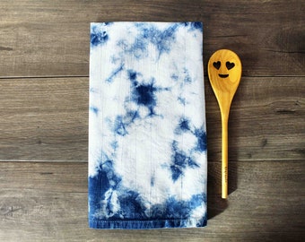 Serviette pour sac de farine, shibori teint à la main, torchon, torchon, torchon, torchon de cuisine, serviette réutilisable, déco bohème, déco cuisine, prêt à expédier, indigo