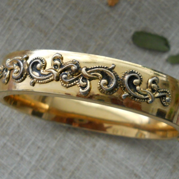 Vintage 1930s rolled gold hinged bangle bracelet