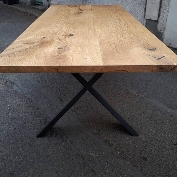 Table chêne massif pieds métal industriel X-Form sur mesure