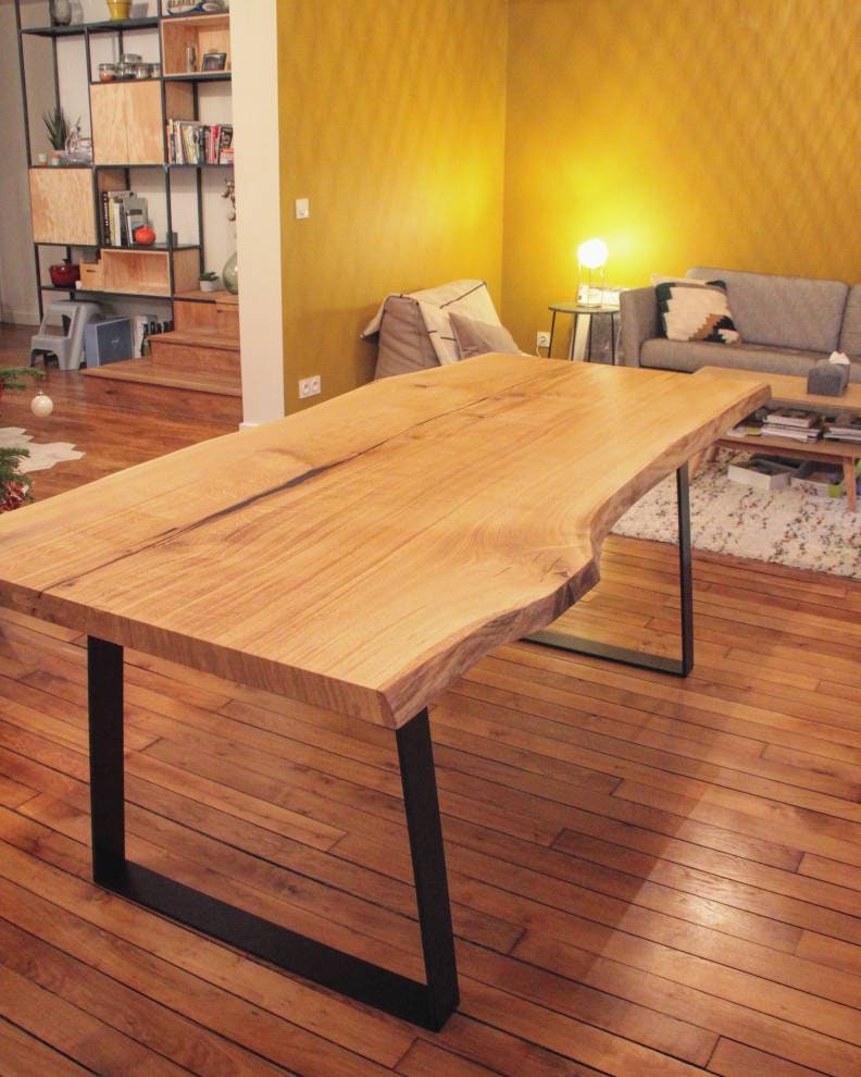 Table Chêne Live Edge sur Pieds Trapèze Inversé Mesure